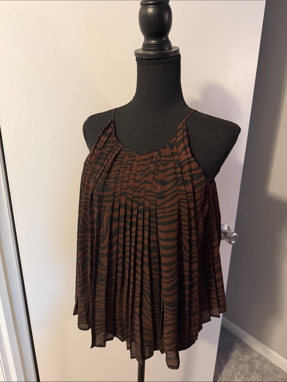 NWT XS Express Pleated Brown & Black Zebra-Print Tank Top.